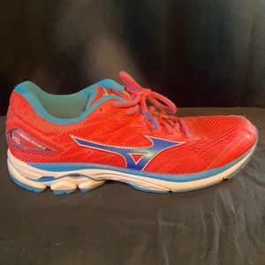 Mizuno Wave Rider 2.0